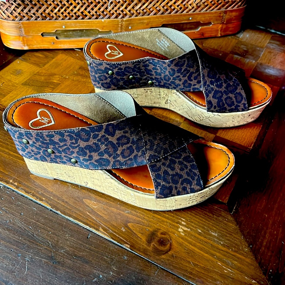 Leopard wedges with brass brads